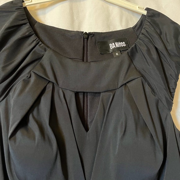 Dress worn once - Picture 3 of 4